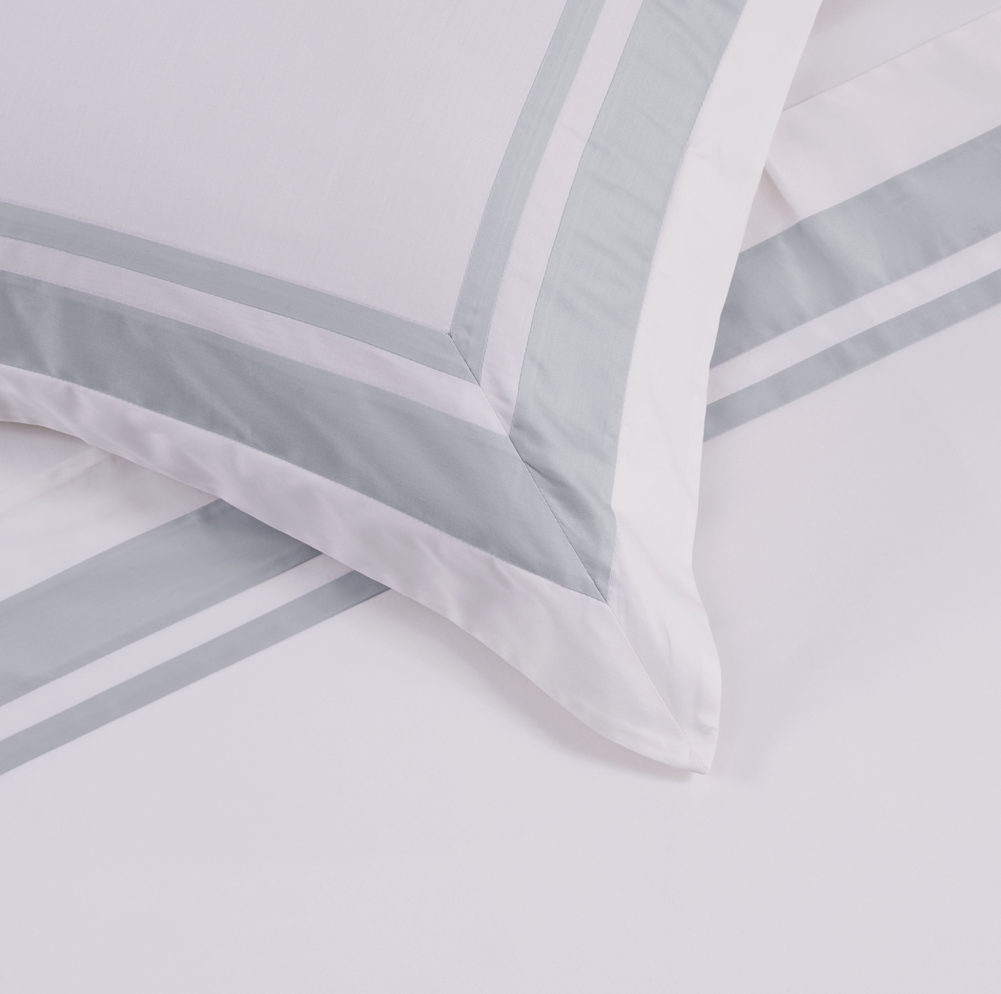 Safiye Duvet Cover Set - Light Grey