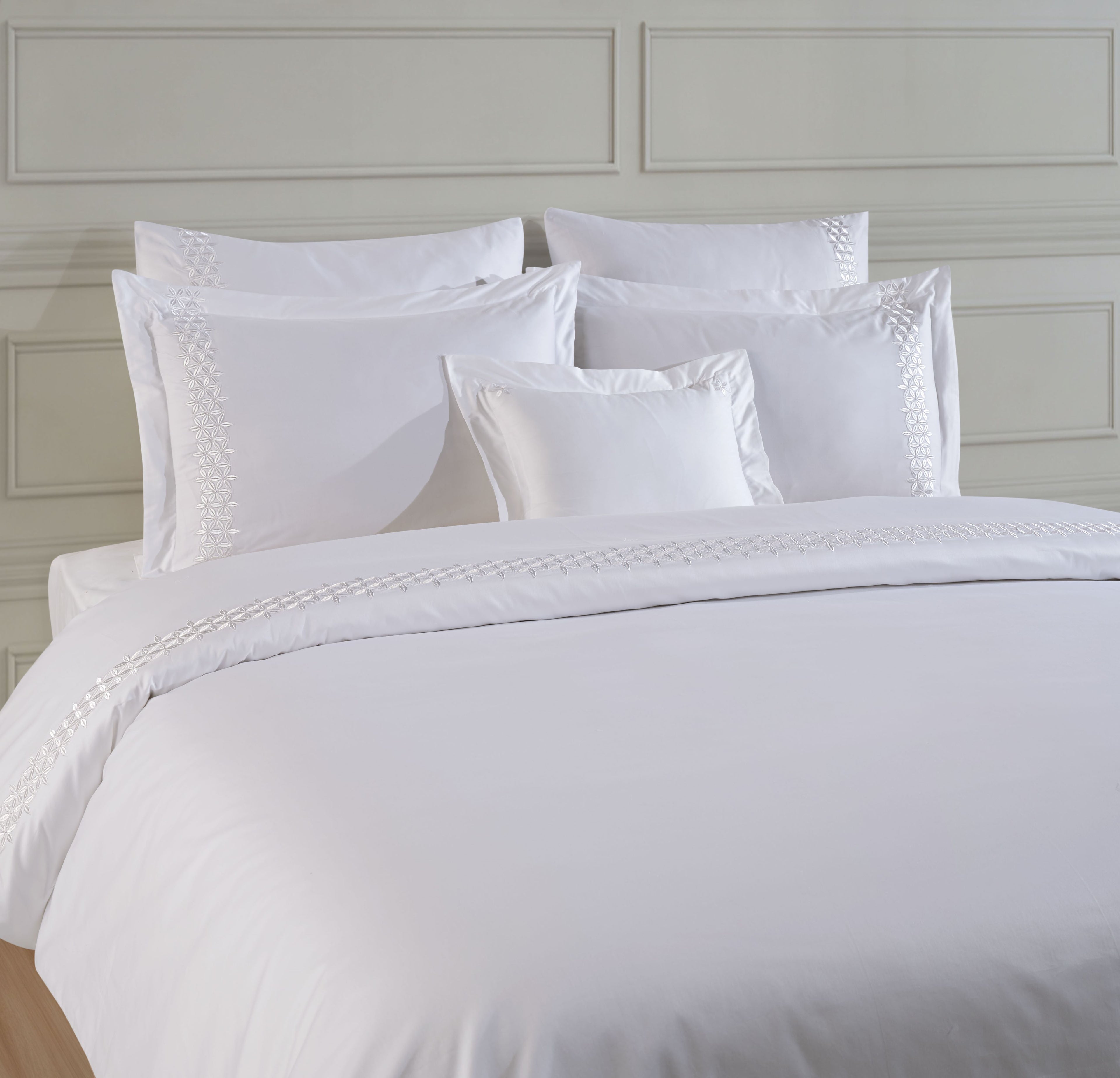 Leyla Duvet Cover Set - White