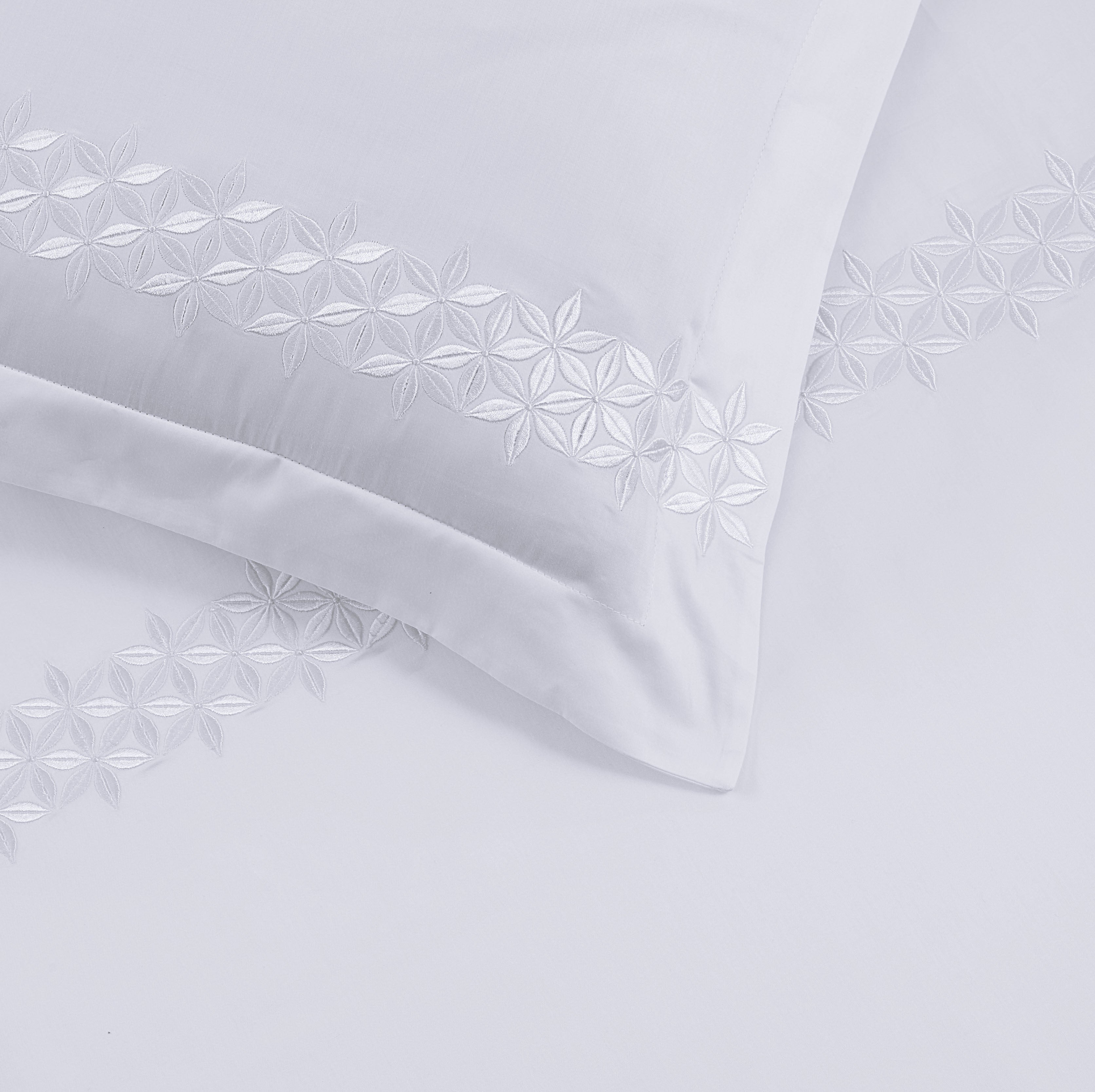 Leyla Duvet Cover Set - White